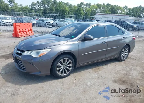 2017 Toyota Camry Xle V6 z USA, uszkodzony, nr VIN 4T1BK1FK3HU584363